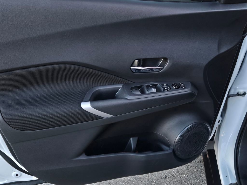 Used 2022 Nissan Kicks SV w/ Interior Electronics Package image 10