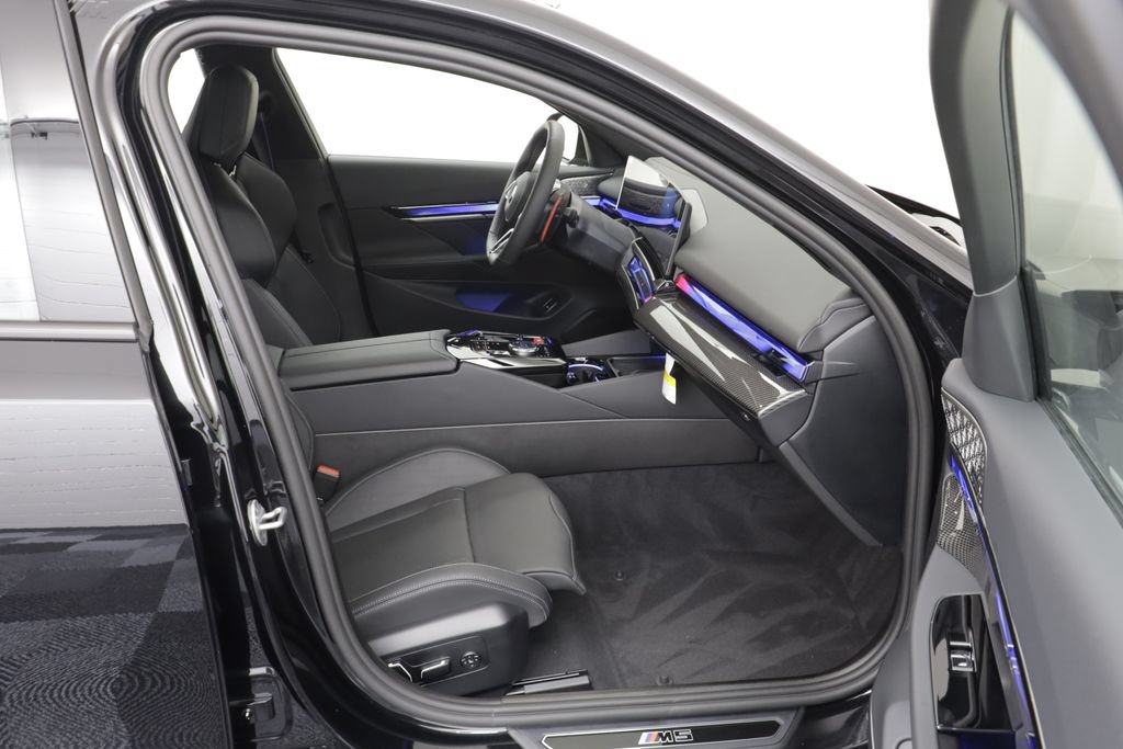 Used 2027 BMW M5 Touring AWD/4WD image 22
