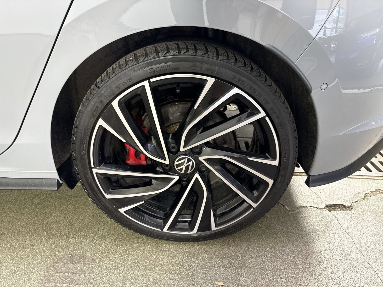 Used 2023 Volkswagen GTI Autobahn FWD image 5