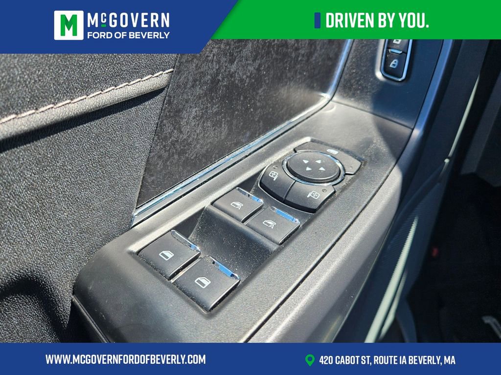 Used 2025 Ford F150 Lightning XLT AWD/4WD image 16