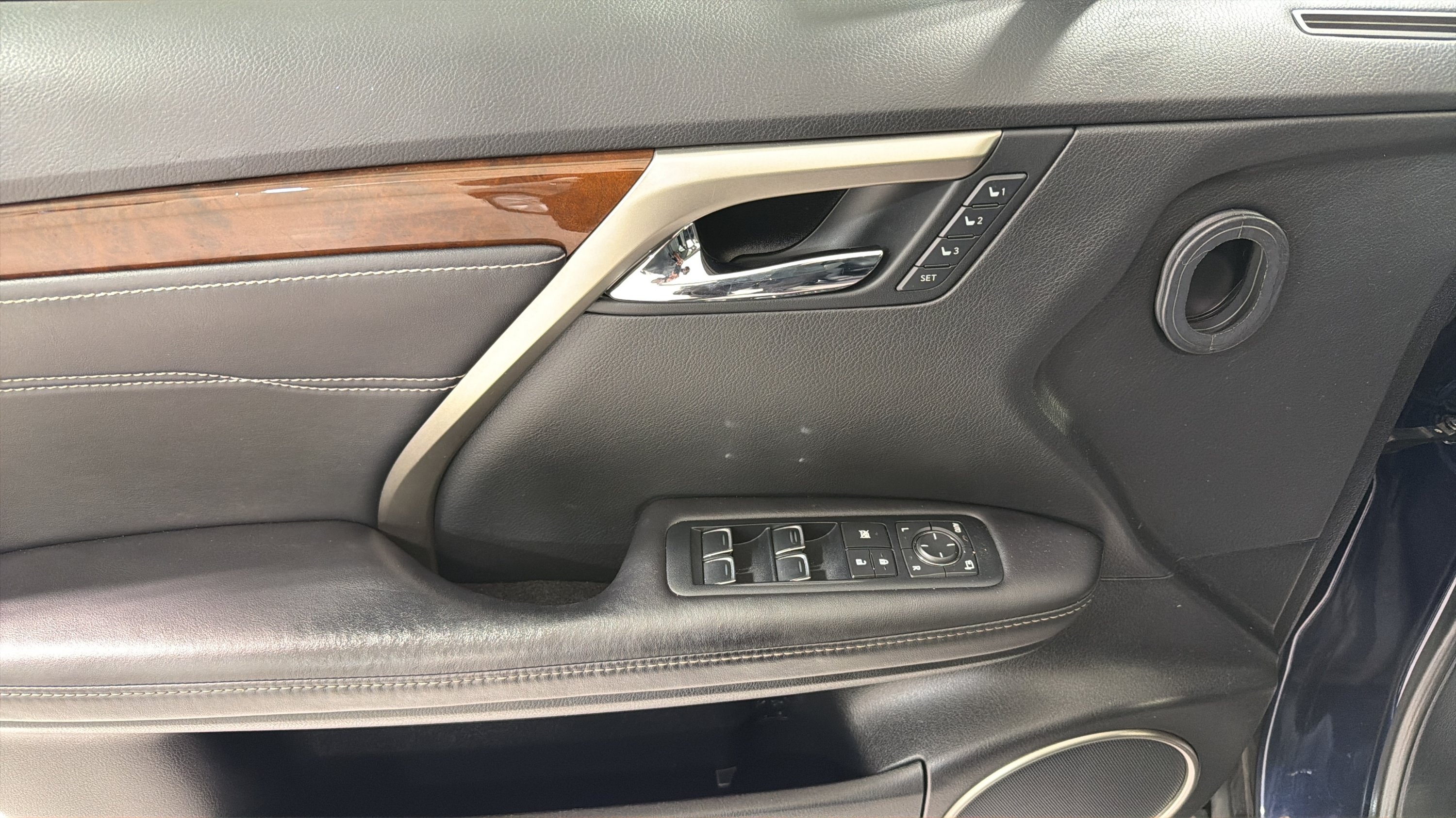 Used 2016 Lexus RX 350 FWD w/ Premium Package image 11