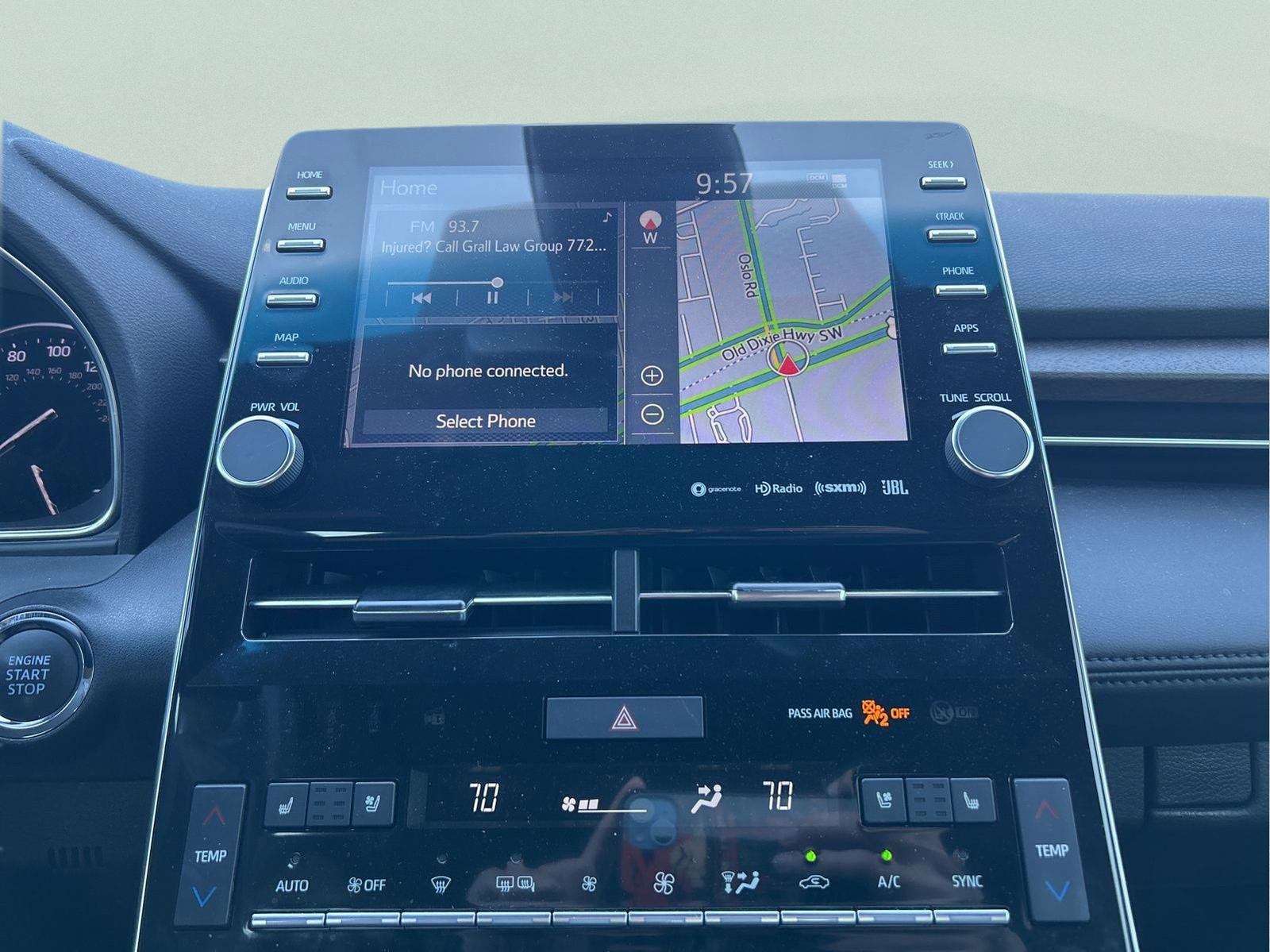 Used 2022 Toyota Avalon Limited w/ Advanced Safety Package image 16