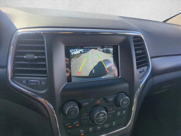 Used 2019 Jeep Grand Cherokee Laredo image 10