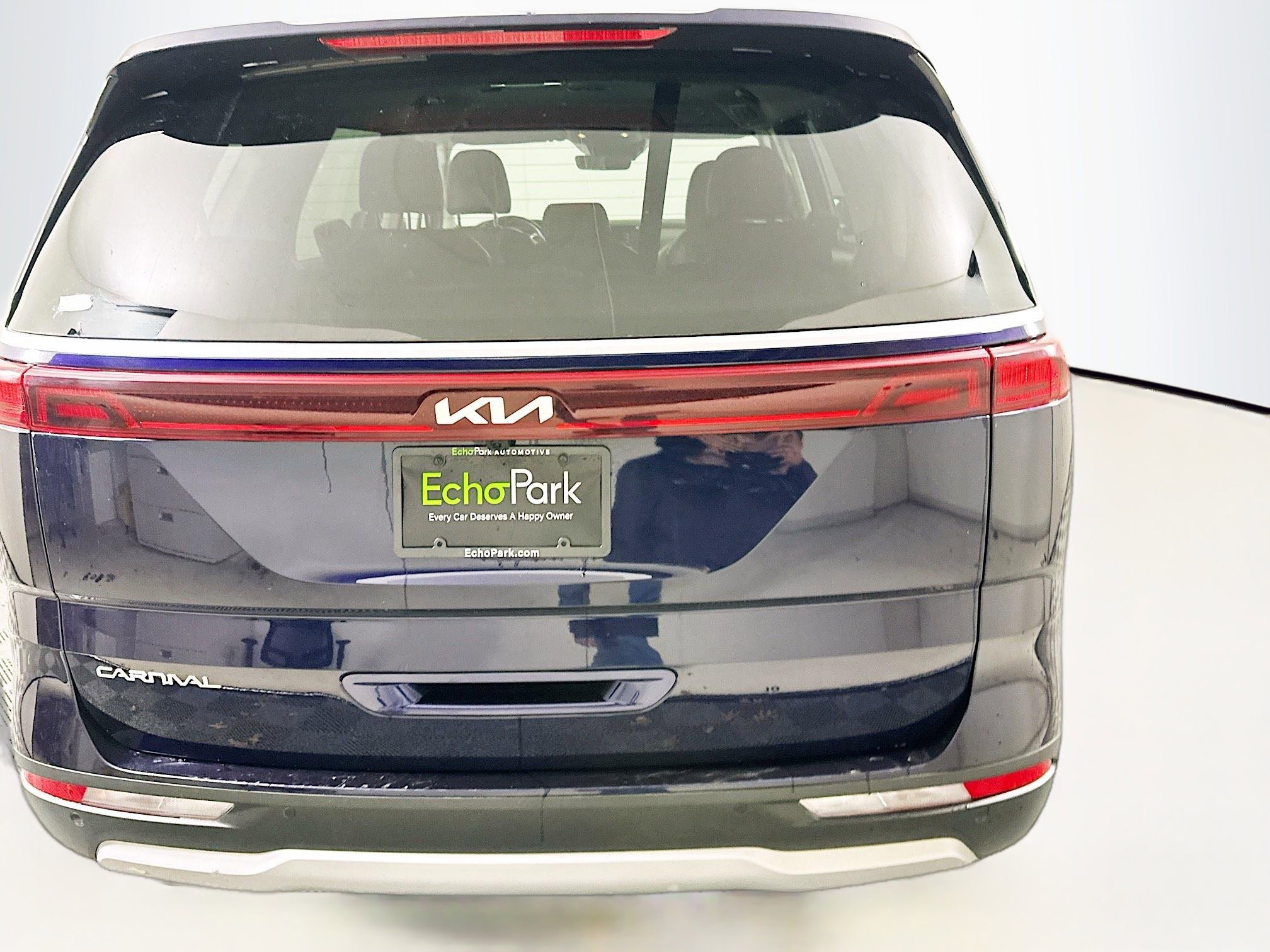 Used 2024 Kia Carnival LX image 7