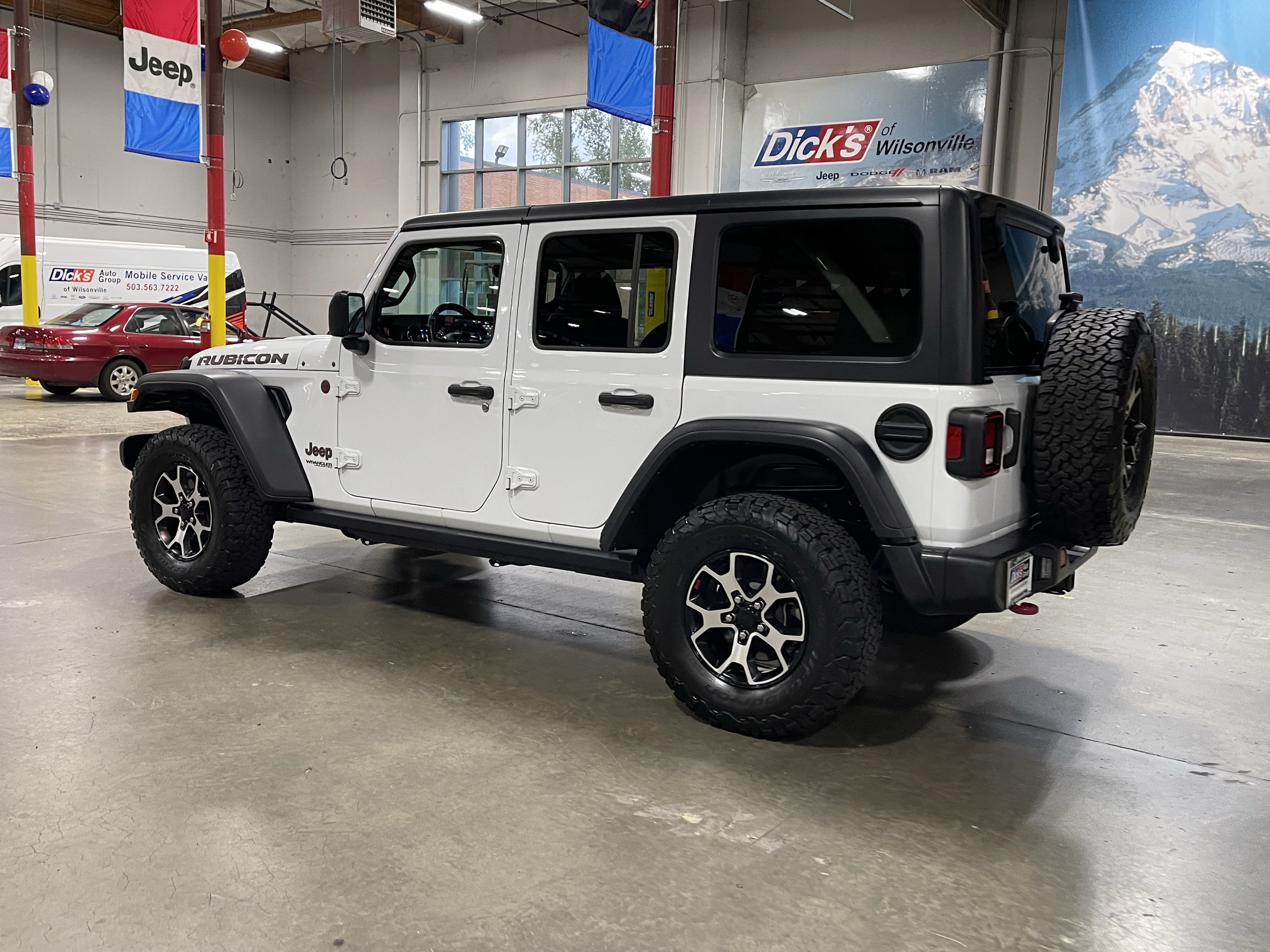 Used 2021 Jeep Wrangler Unlimited Rubicon AWD/4WD image 3