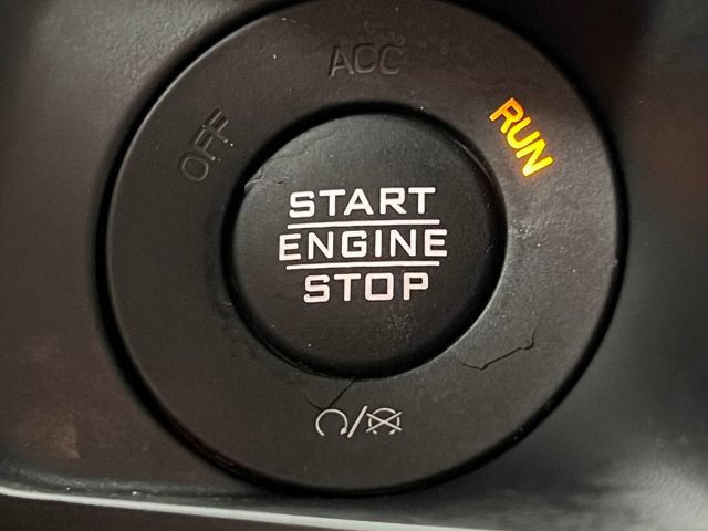 Used 2025 Jeep Wrangler Unlimited Rubicon AWD/4WD image 30