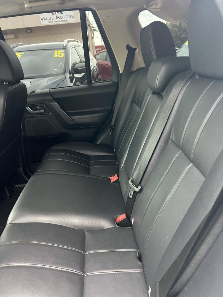 Used 2014 Land Rover LR2 AWD/4WD image 7
