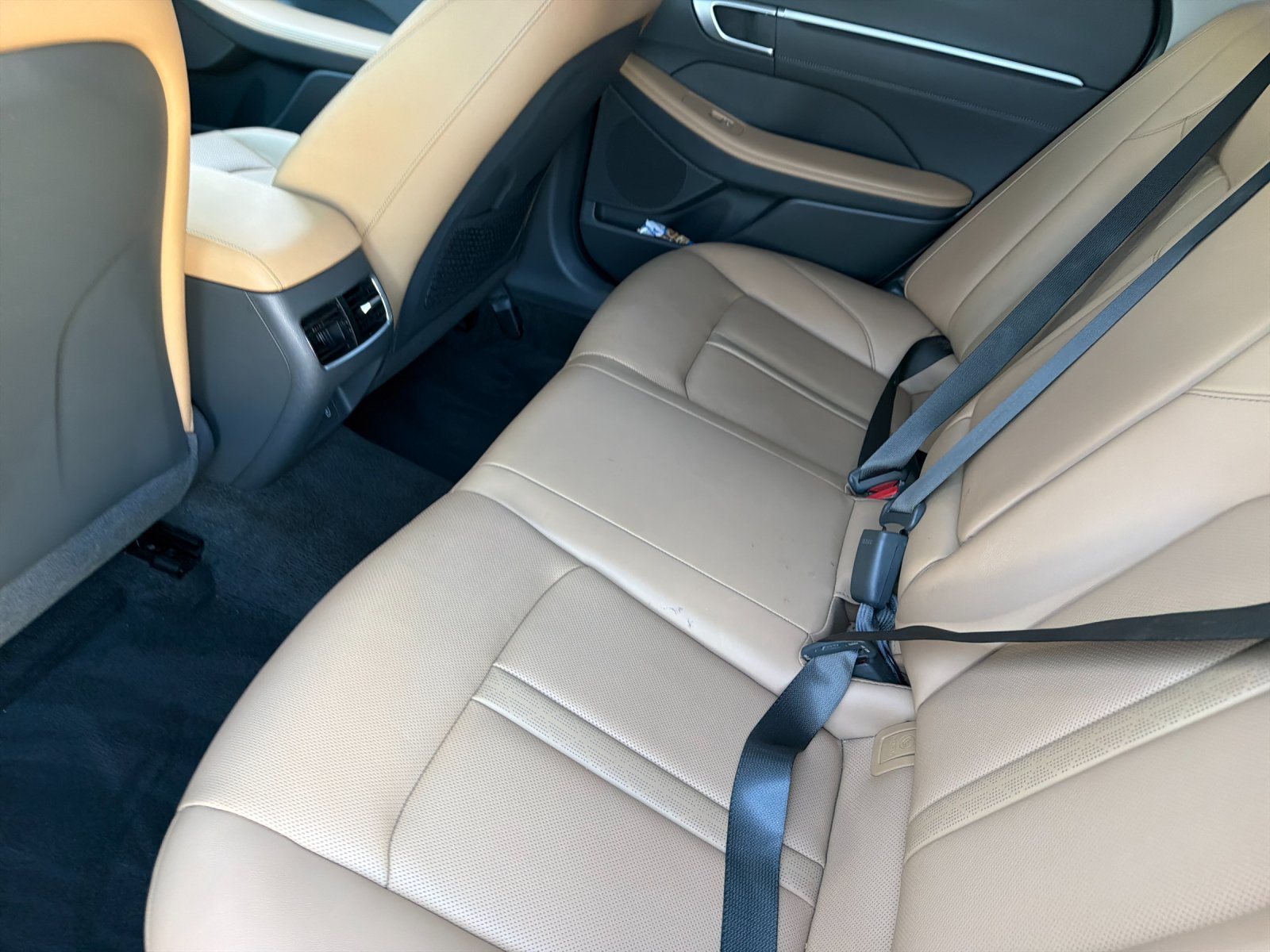 Used 2025 Hyundai Sonata Limited FWD image 11