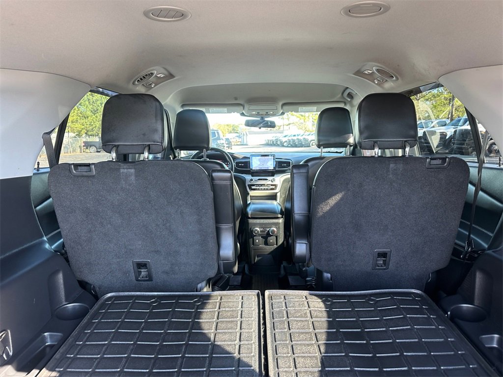 Used 2022 Ford Explorer XLT w/ Equipment Group 202A image 25