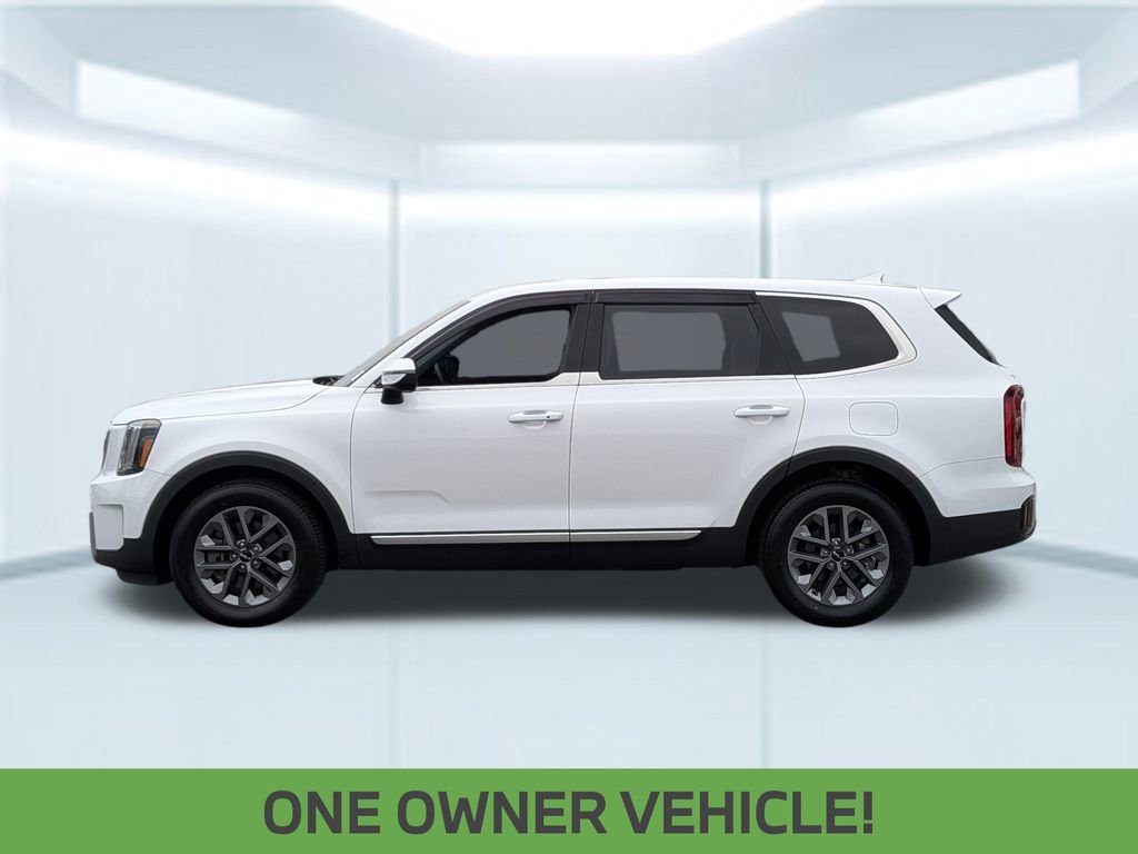 Used 2023 Kia Telluride LX image 2