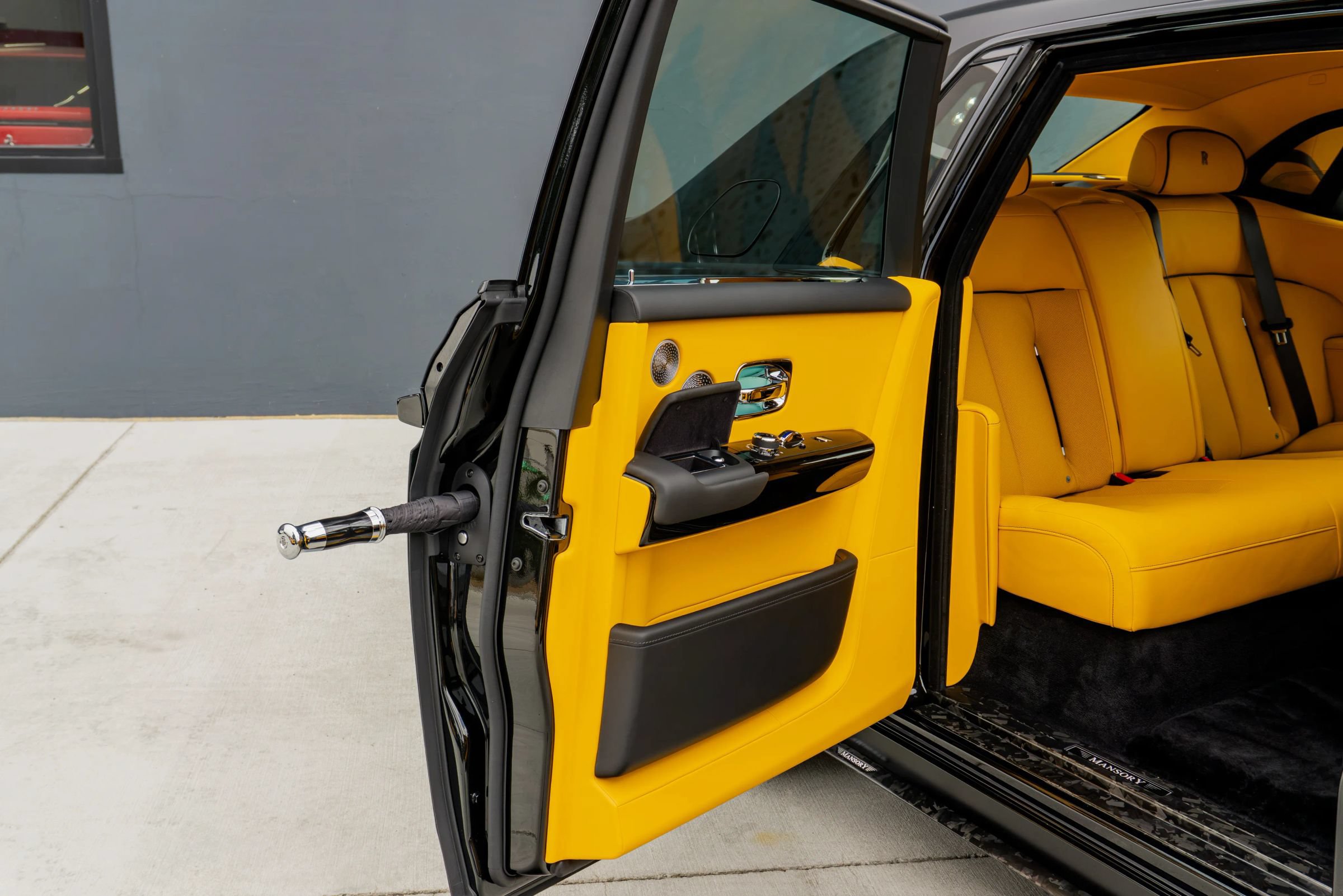 Used 2027 Rolls-Royce Phantom Sedan RWD image 76