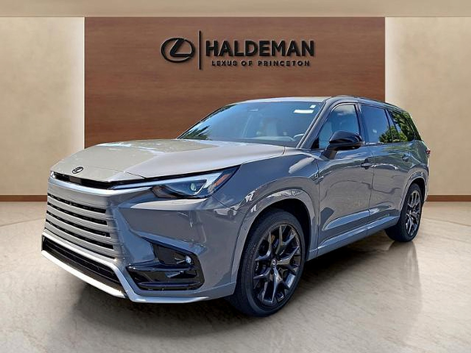 New 2026 Lexus TX 500h AWD w/ Technology Package image 3
