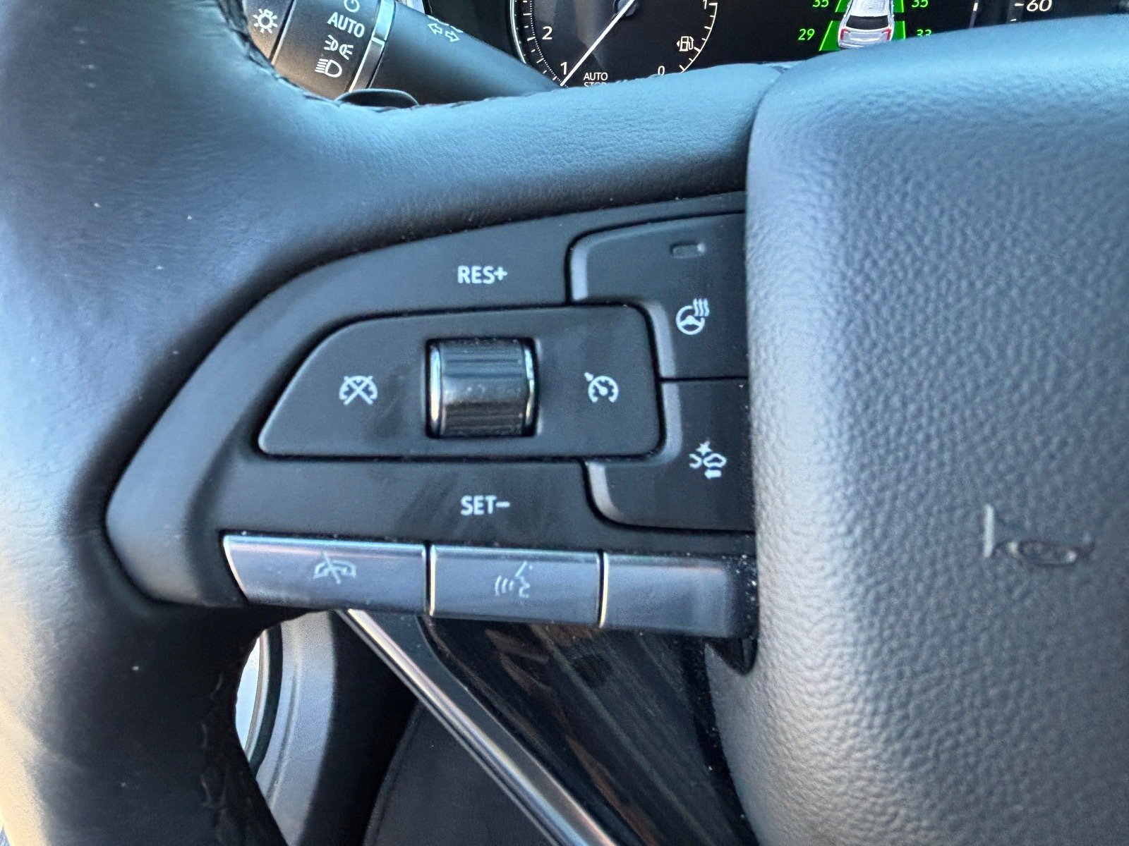 Used 2025 Cadillac XT6 Premium Luxury FWD image 19