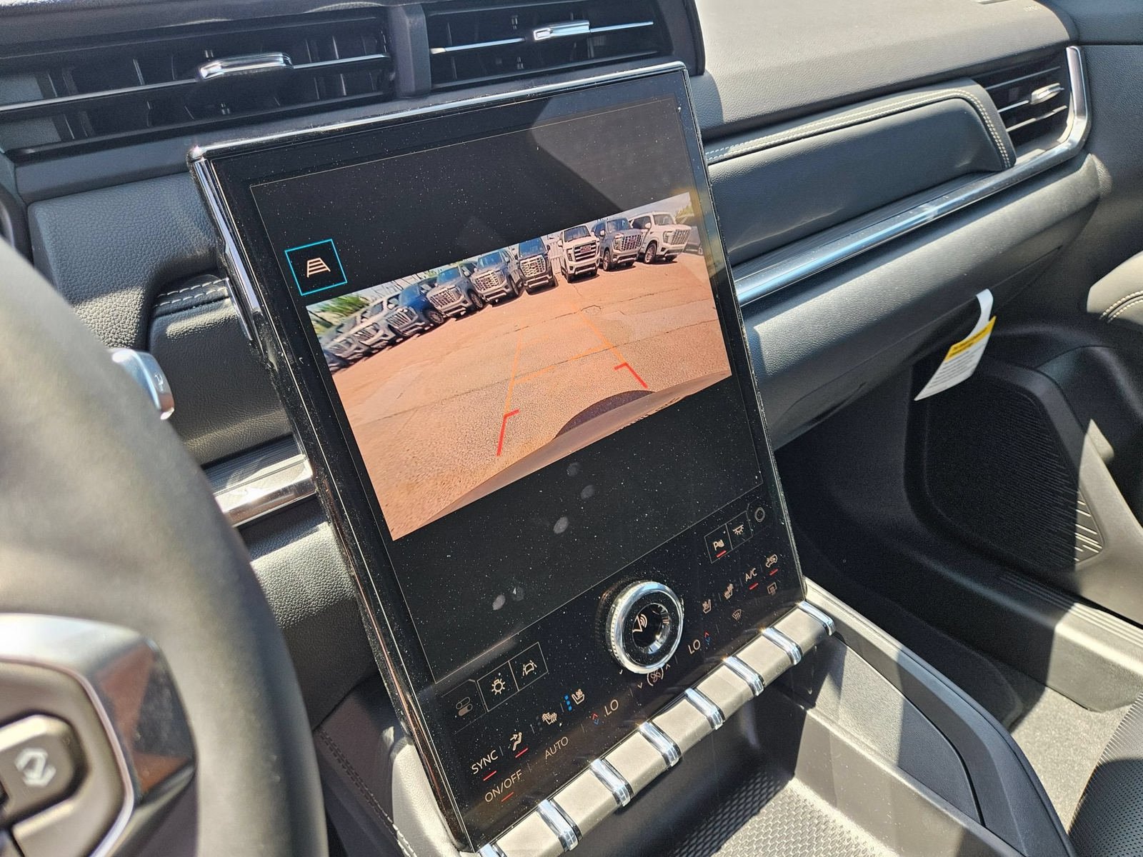 New 2026 GMC Terrain Elevation w/ Elevation Premium Package AWD/4WD image 17