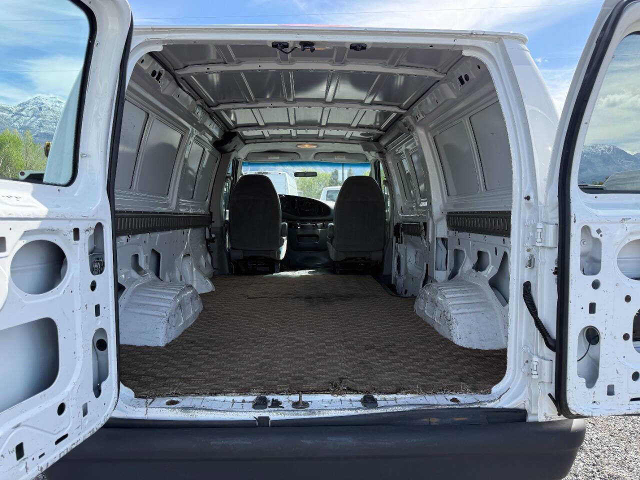 Used 2008 Ford E-250 and Econoline 250 RWD image 20