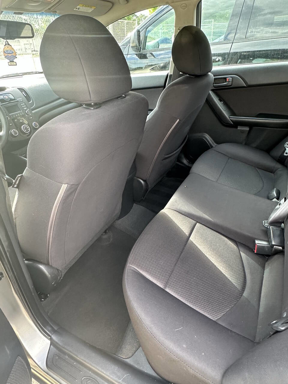 Used 2012 Kia Forte EX FWD image 7
