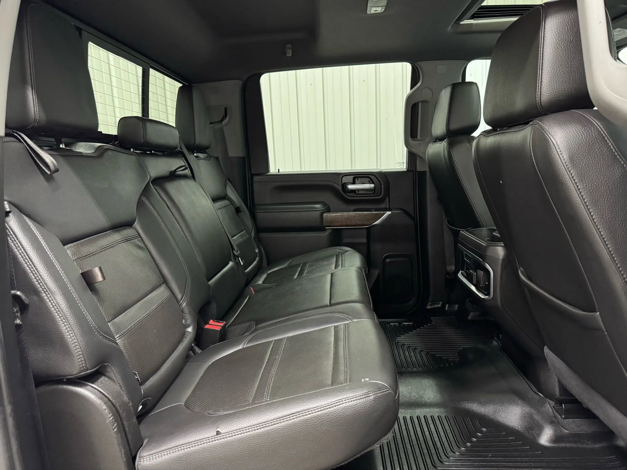 Used 2020 GMC Sierra 3500 Denali w/ Denali Ultimate Package image 17