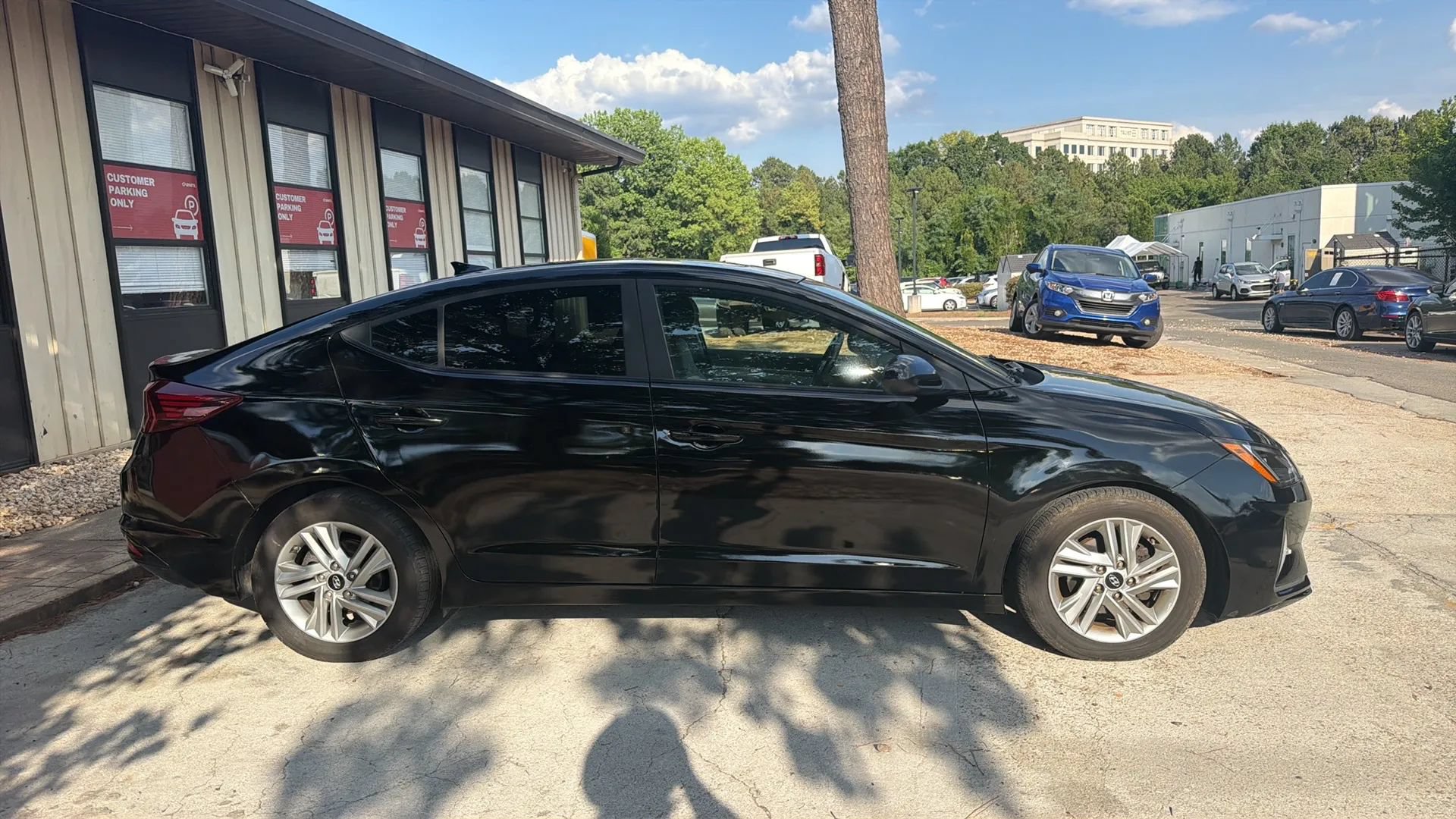 Used 2019 Hyundai Elantra Value Edition FWD image 4