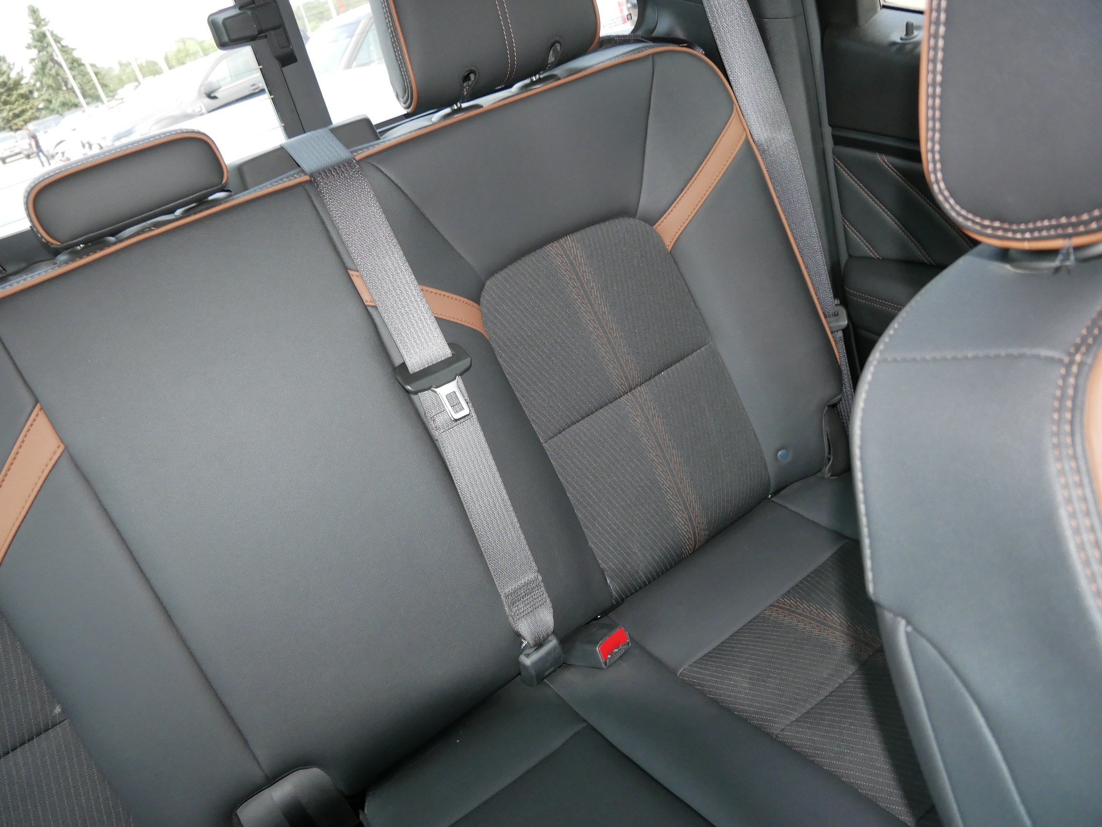Used 2023 GMC Canyon AT4 w/ Canyon Safety Plus Package AWD/4WD image 14