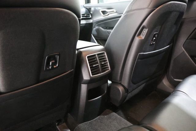 Used 2023 Kia Sportage EX image 32