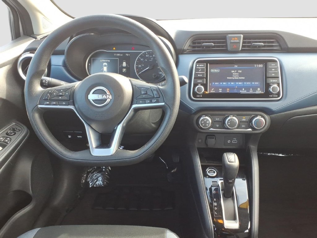 Used 2025 Nissan Versa SV FWD image 11