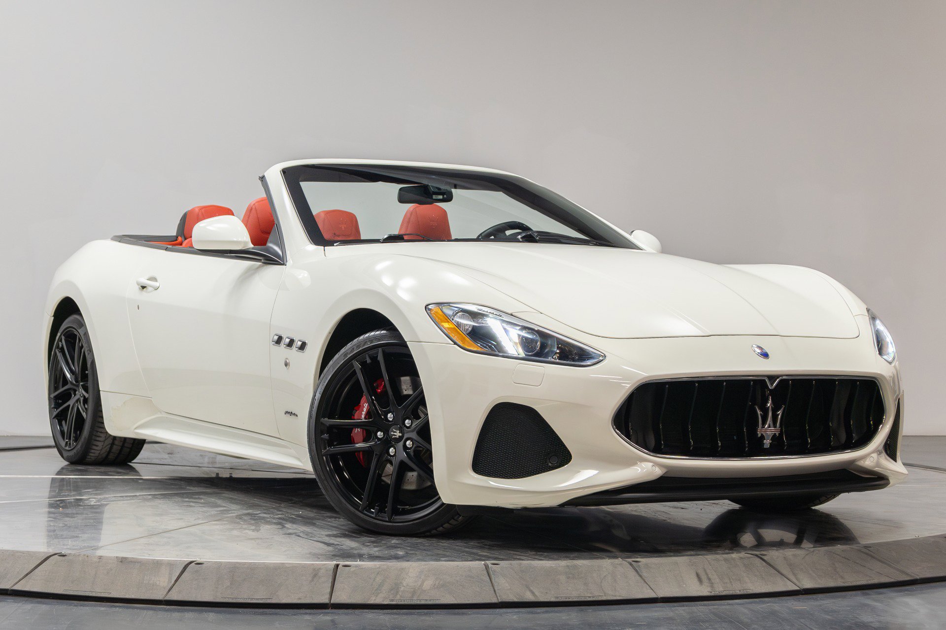 Used 2018 Maserati GranTurismo Sport image 26