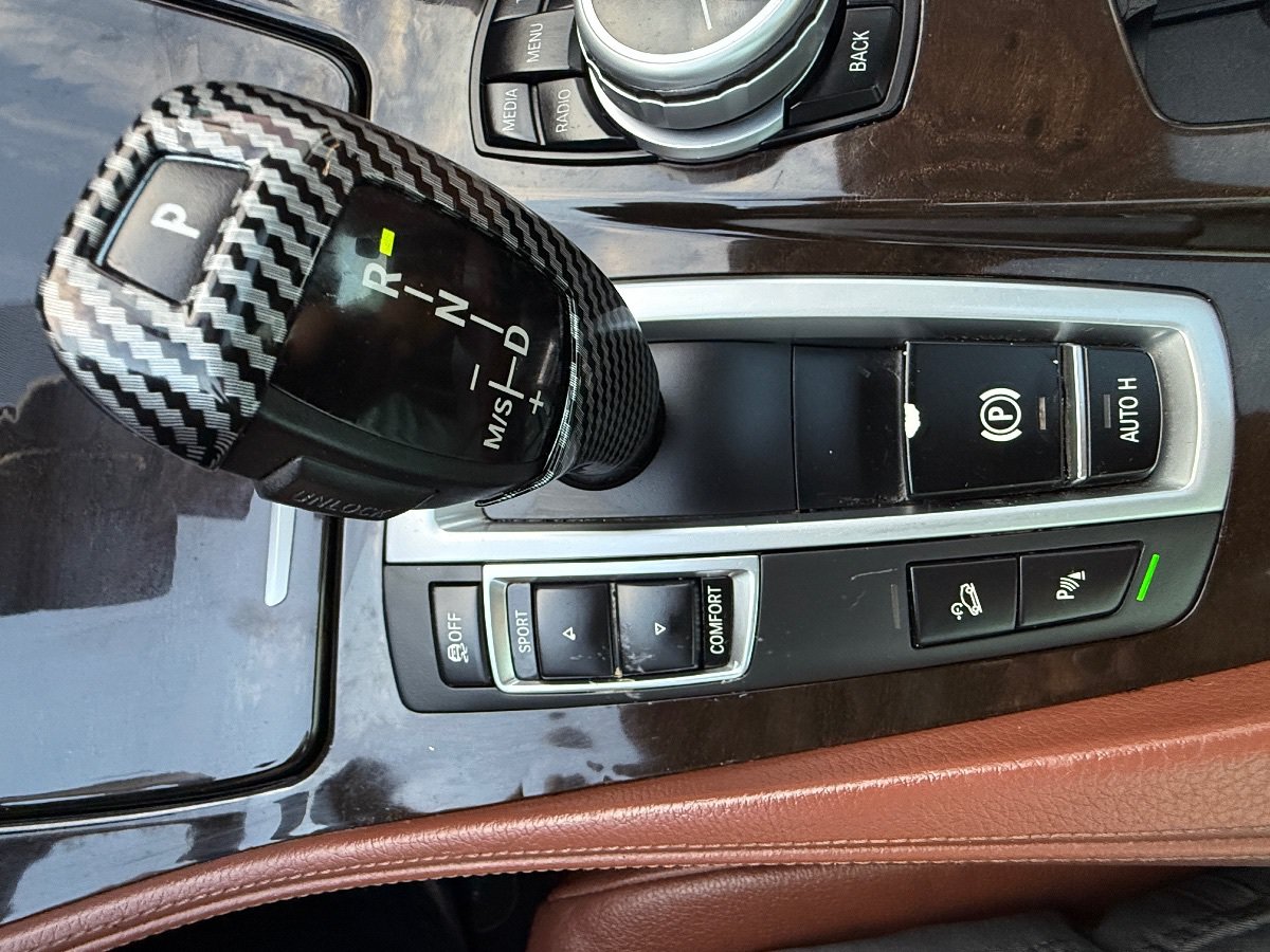 Used 2013 BMW 528i xDrive Sedan AWD/4WD image 37