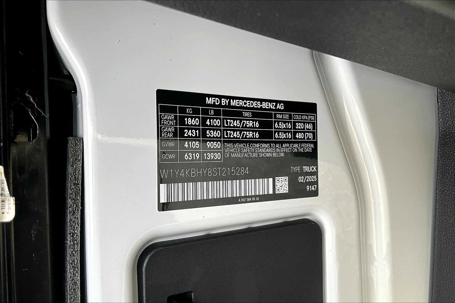 New 2025 Mercedes-Benz Sprinter 2500 image 12