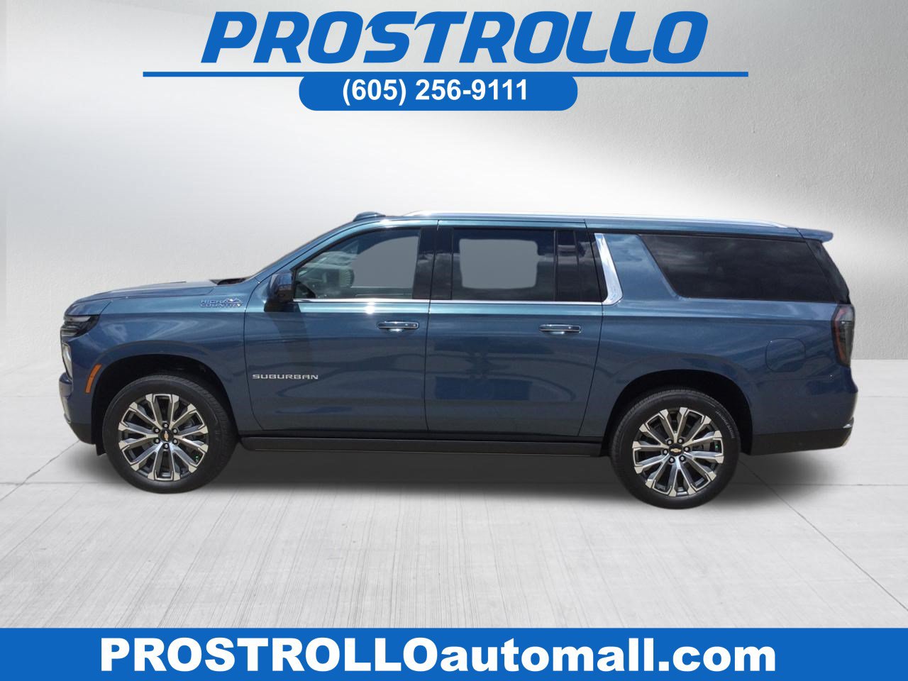 New 2026 Chevrolet Suburban High Country AWD/4WD image 1