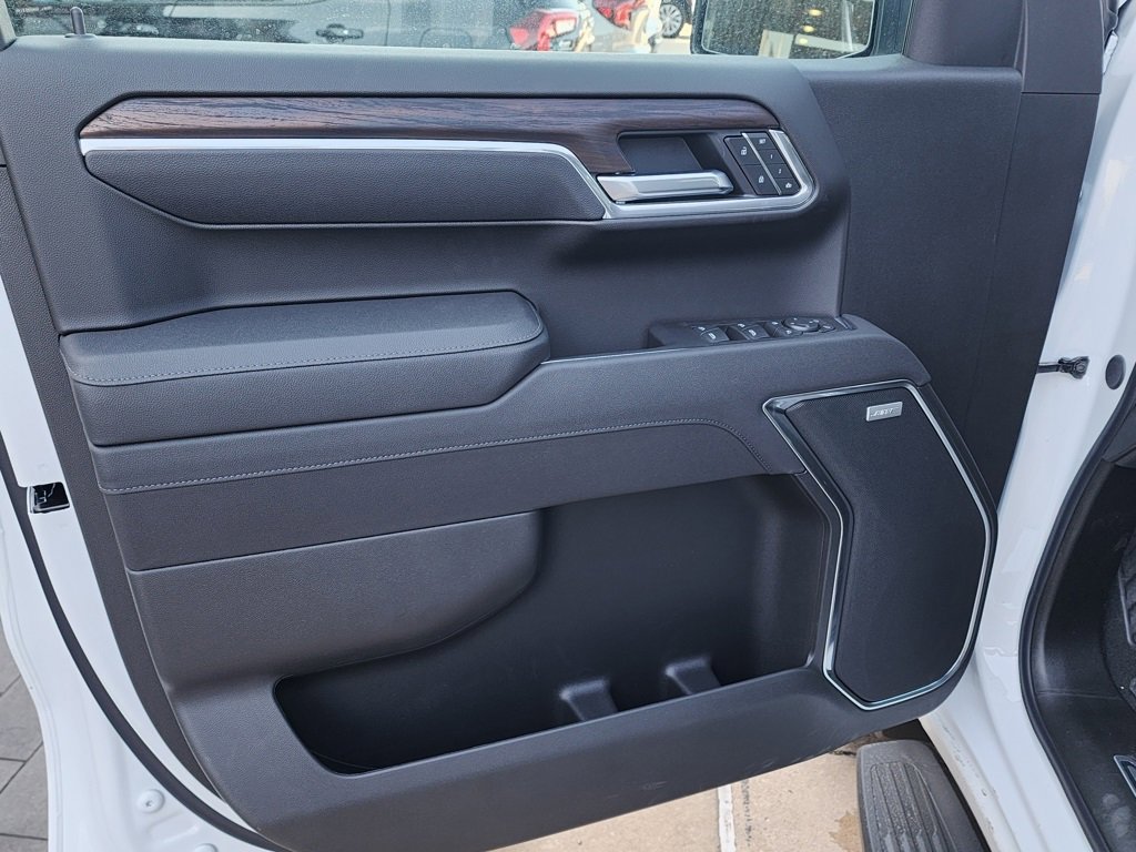 New 2026 GMC Sierra 1500 SLT w/ SLT Premium Plus Package image 14