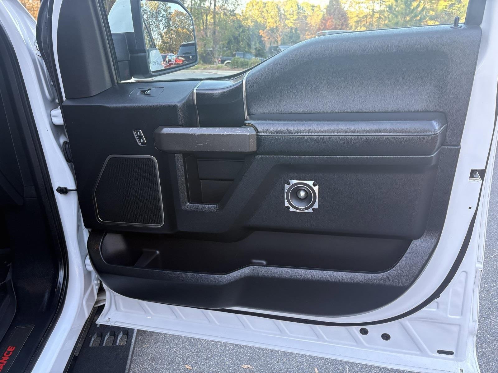 Used 2018 Ford F150 Raptor w/ Equipment Group 802A Luxury image 23