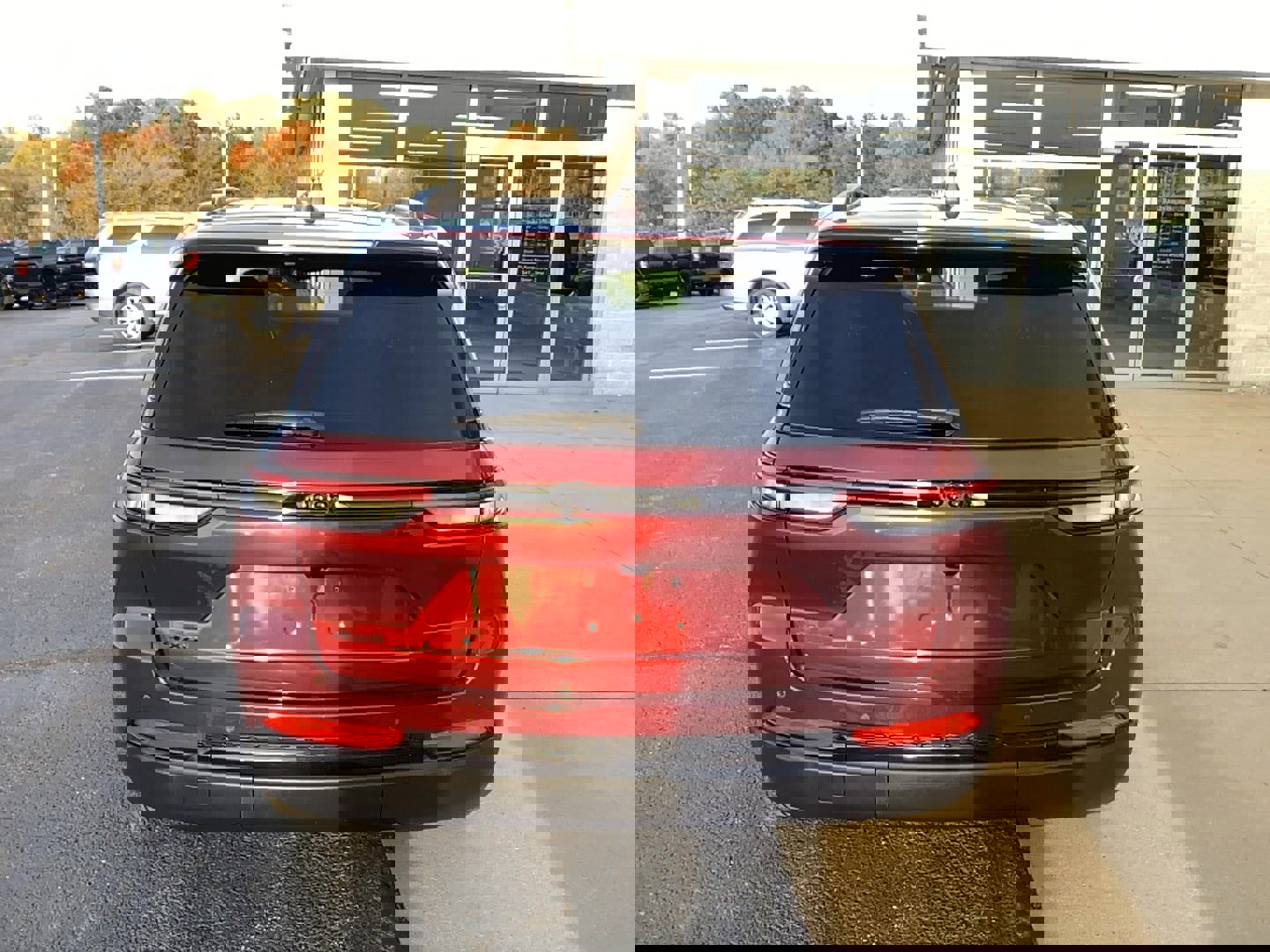 Certified 2024 Jeep Grand Cherokee Altitude image 5