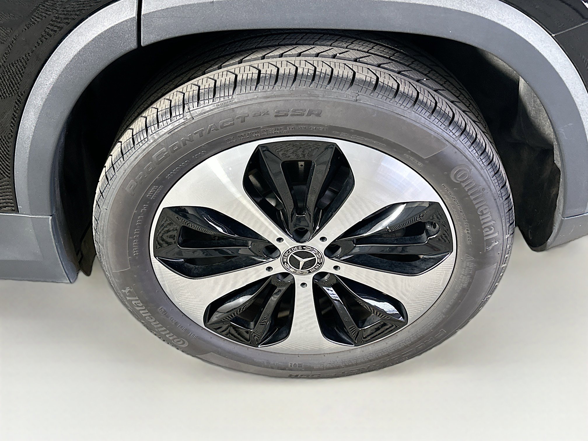 Used 2025 Mercedes-Benz GLA 250 4MATIC image 11