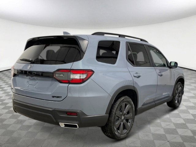 New 2025 Honda Pilot Sport image 6