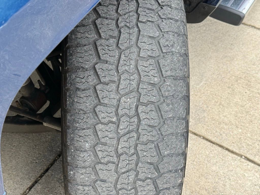 Used 2015 Chevrolet Silverado 1500 LT w/ LT Plus Package RWD image 11