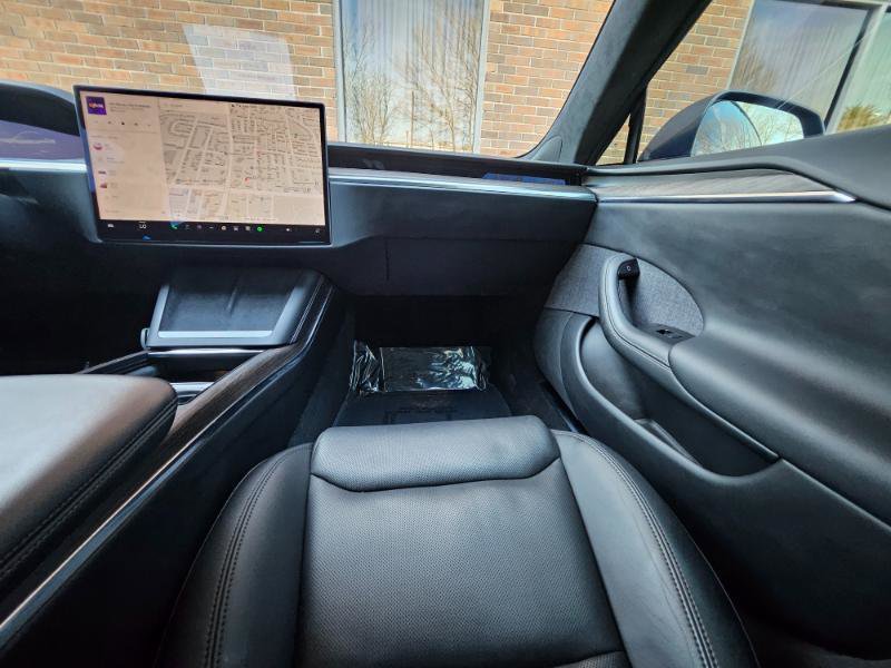 Used 2022 Tesla Model S AWD image 54