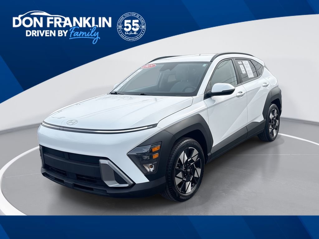 Used 2025 Hyundai Kona SEL image 1