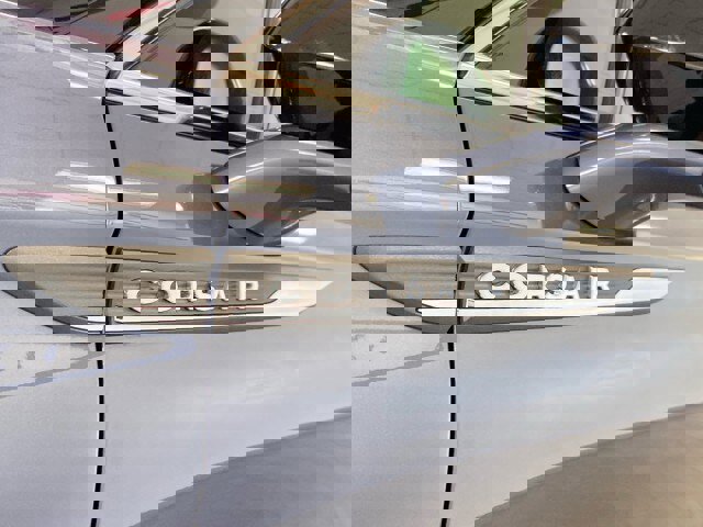 Used 2022 Lincoln Corsair AWD w/ Premium Package image 14