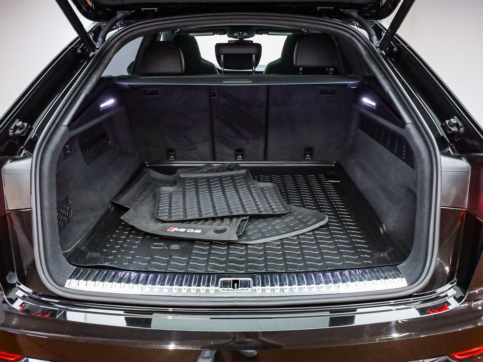 Used 2022 Audi RS Q8 image 35