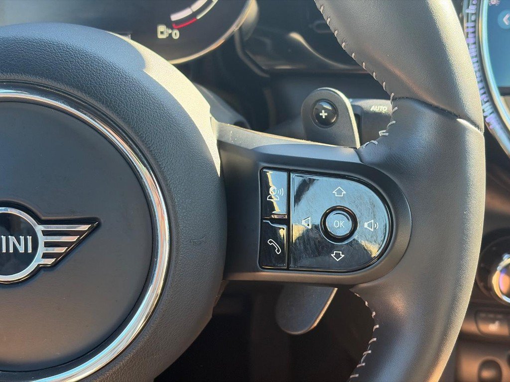 Used 2024 MINI Cooper S FWD image 25