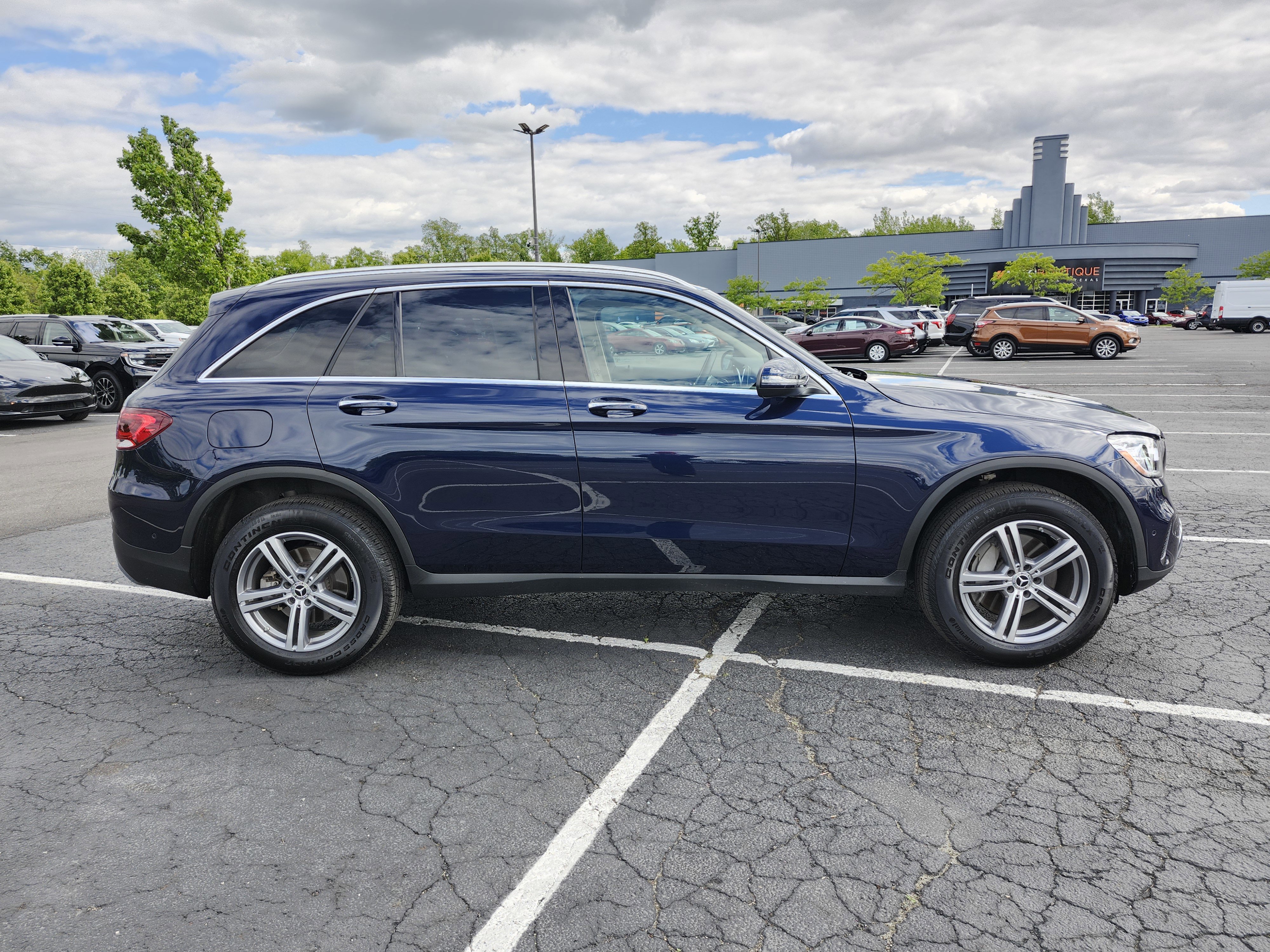 Used 2022 Mercedes-Benz GLC 300 4MATIC image 18