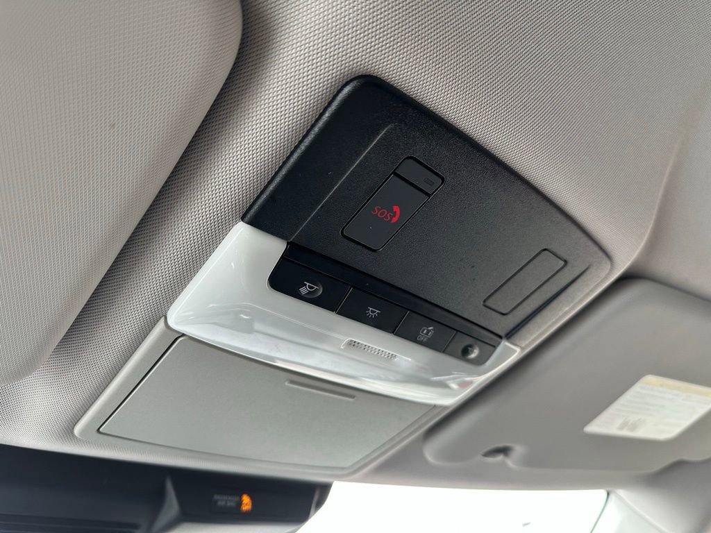 Used 2024 Mitsubishi Outlander SE image 15