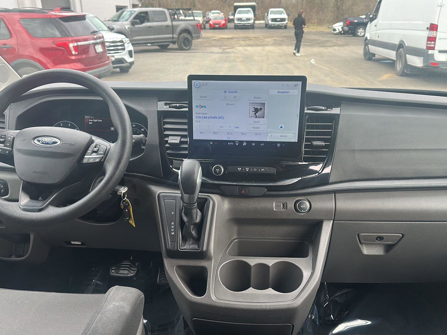 Used 2023 Ford Transit 350 XLT image 15