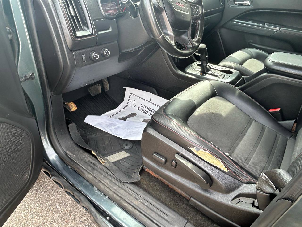 Used 2015 GMC Canyon SLE AWD/4WD image 10