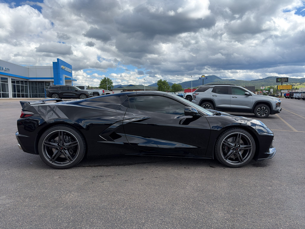 Used 2024 Chevrolet Corvette Stingray Preferred Conv w/ Z51 Performance Package RWD image 9