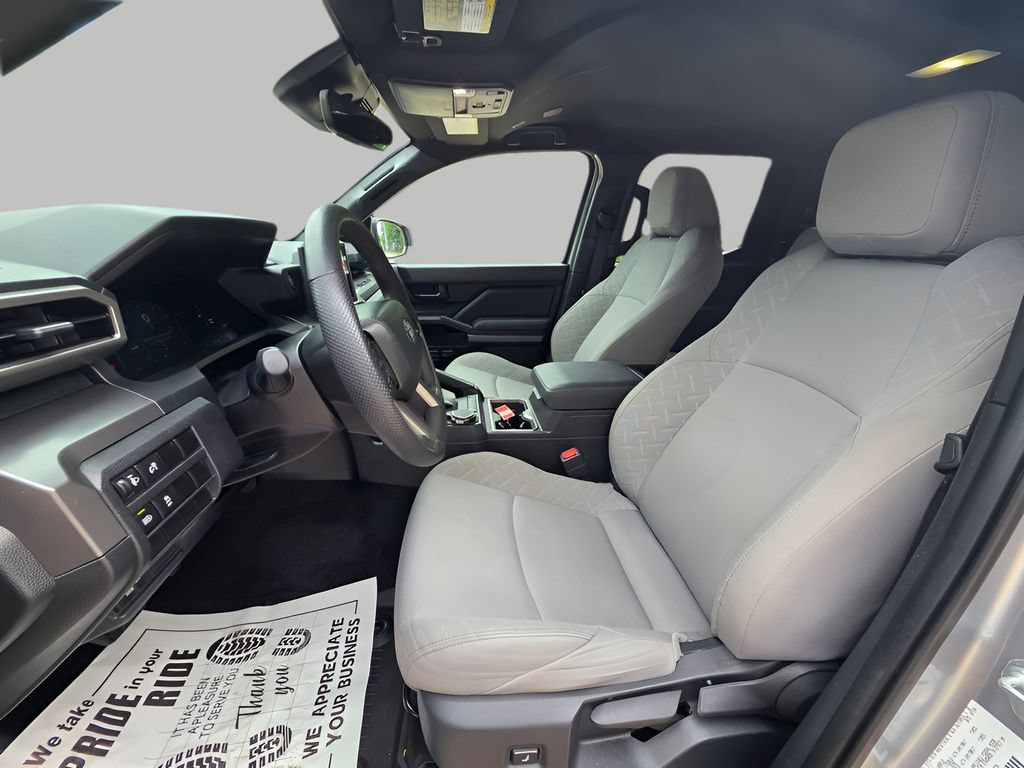 Used 2024 Toyota Tacoma SR5 AWD/4WD image 14