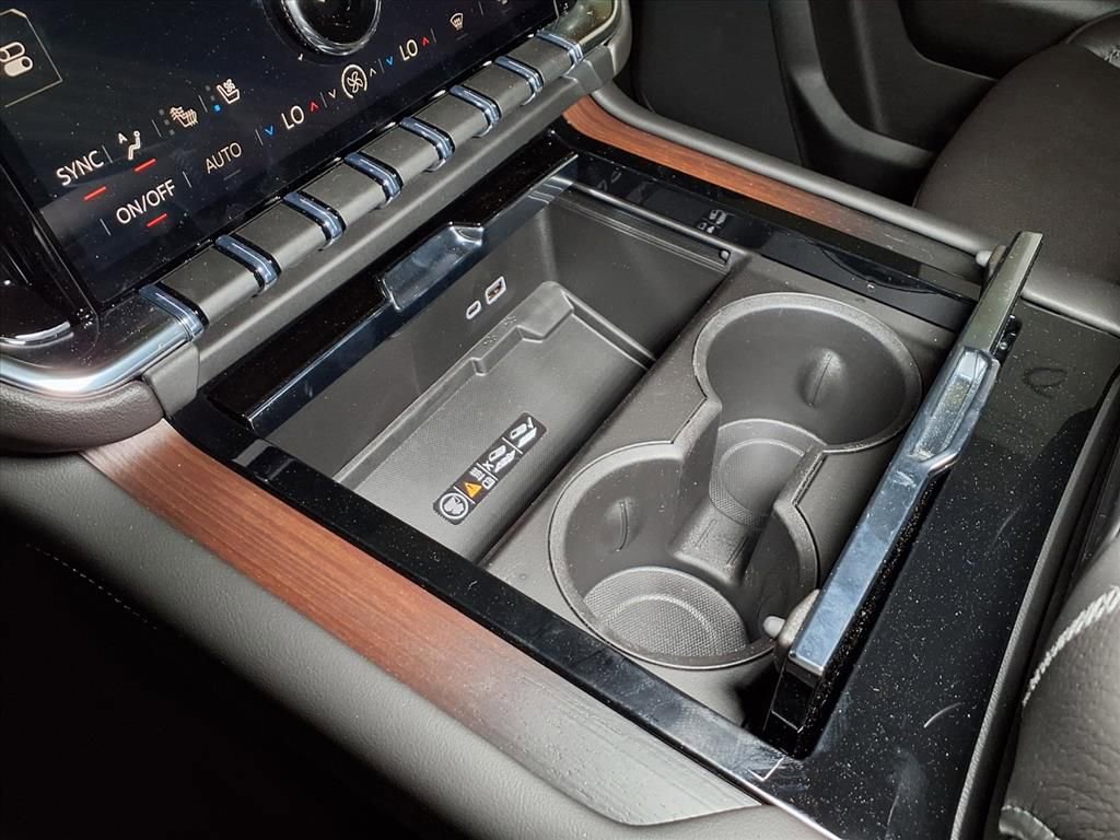 New 2026 GMC Yukon XL Denali w/ Sun & Power Step Package image 19