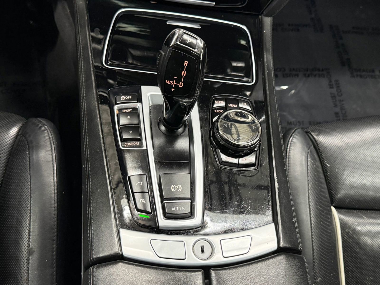 Used 2015 BMW 750Li w/ M Sport Edition RWD image 34