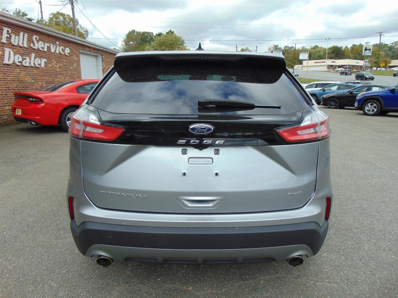 Used 2024 Ford Edge Titanium image 6
