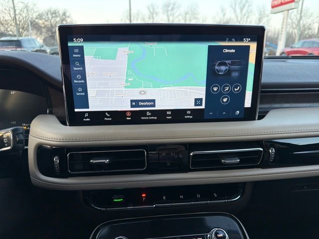 Used 2023 Lincoln Nautilus Reserve image 22